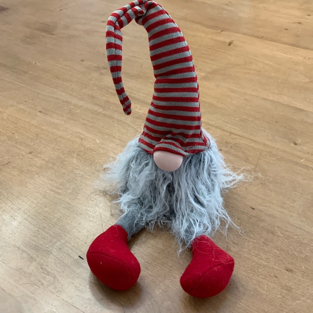 Christmas Decor - Gnome - Picture 3 of 10
